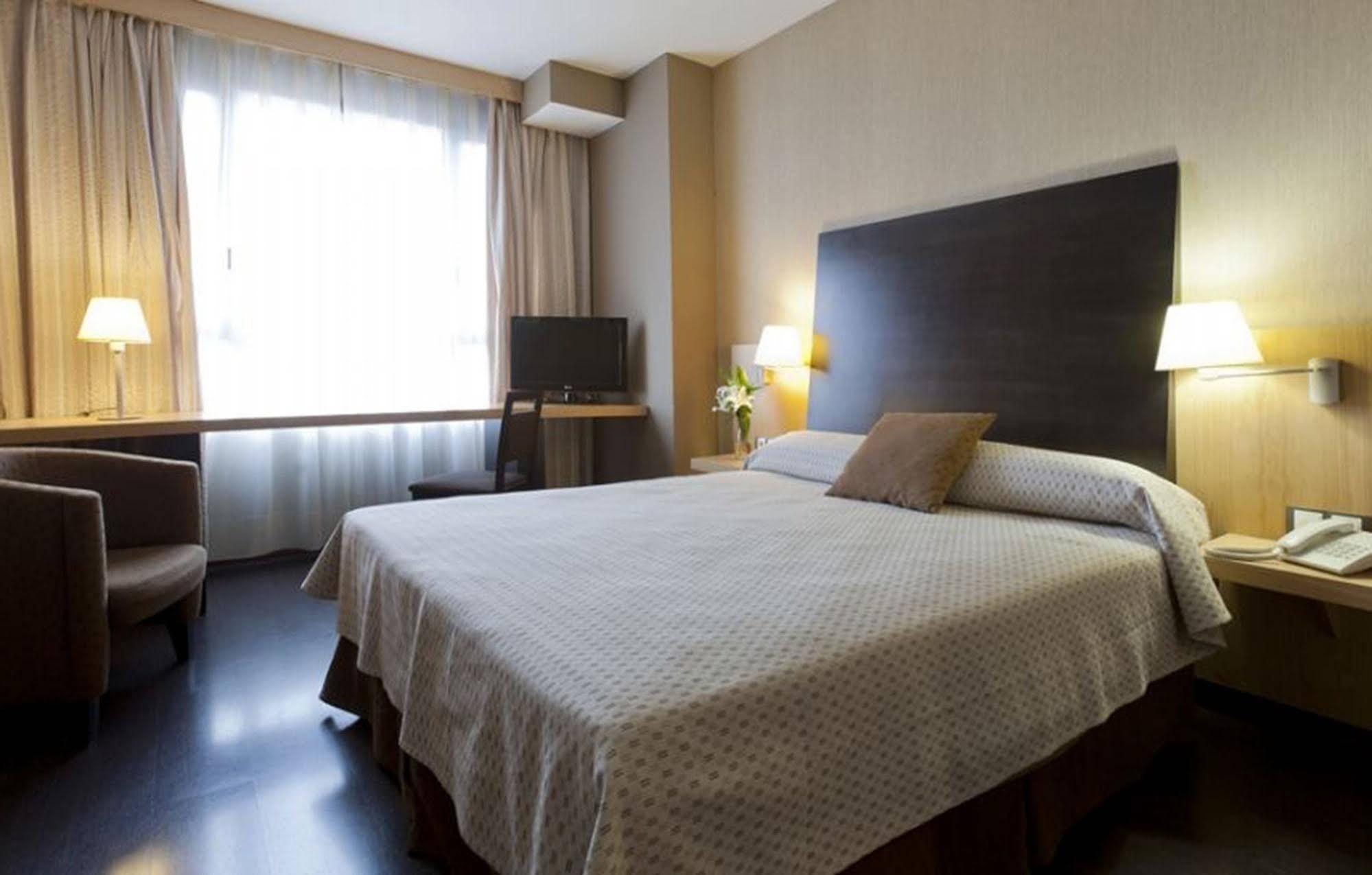 Bulevar Hotel 3*